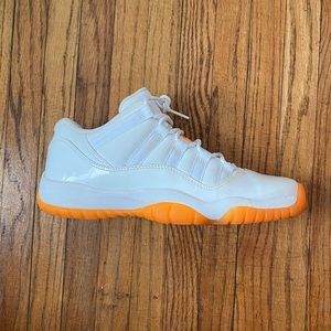 Jordan 11 - Citrus